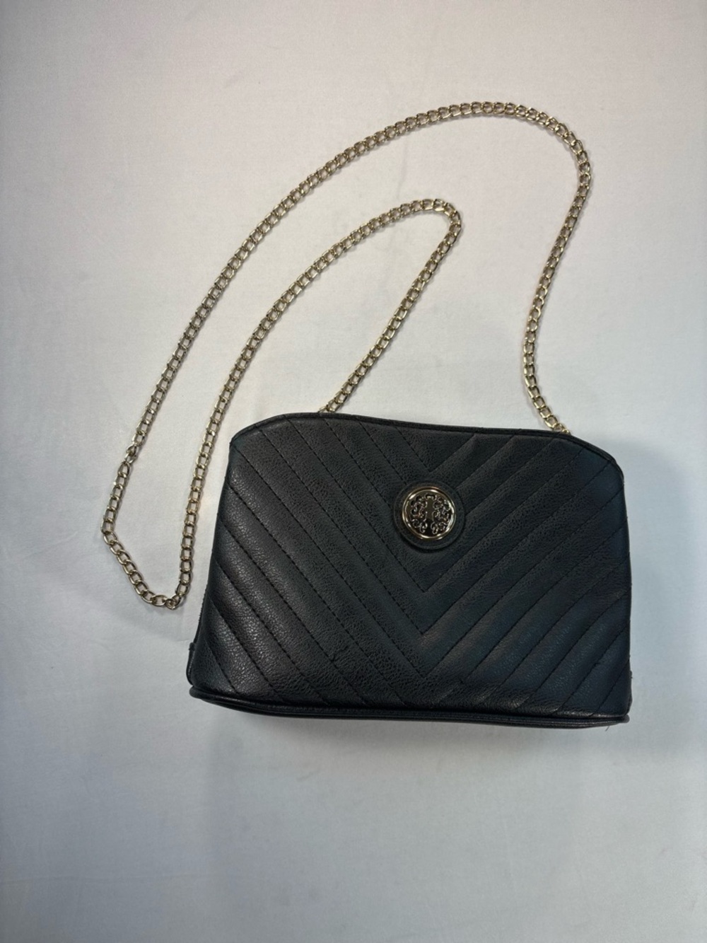 Quilted Black Crossbody Bag with Gold Chain